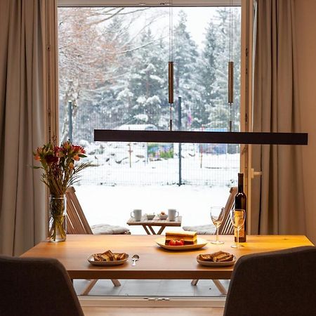 Chic Apartments With Balcony And Spa In Мойстрана Екстер'єр фото