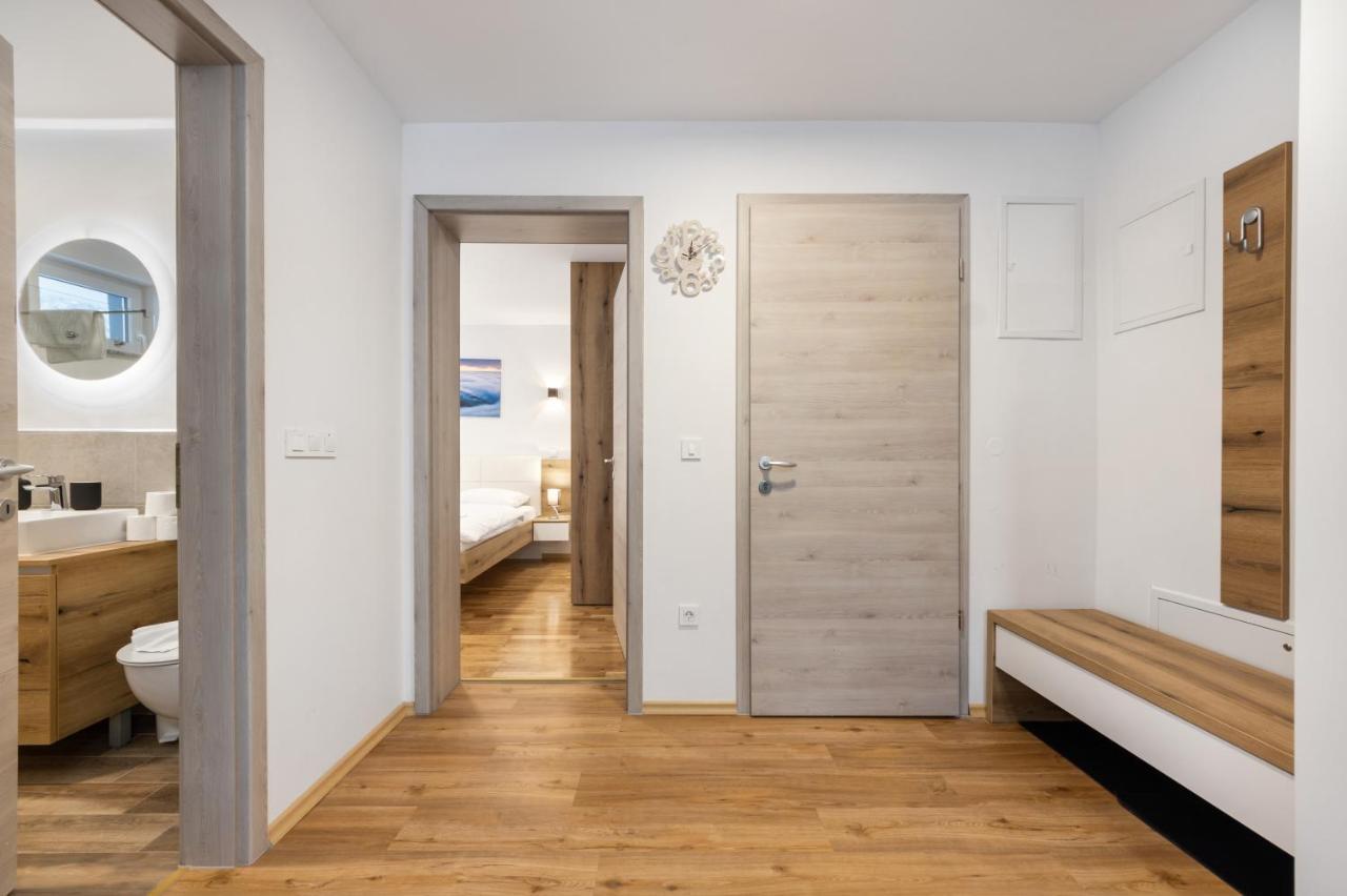 Chic Apartments With Balcony And Spa In Мойстрана Екстер'єр фото